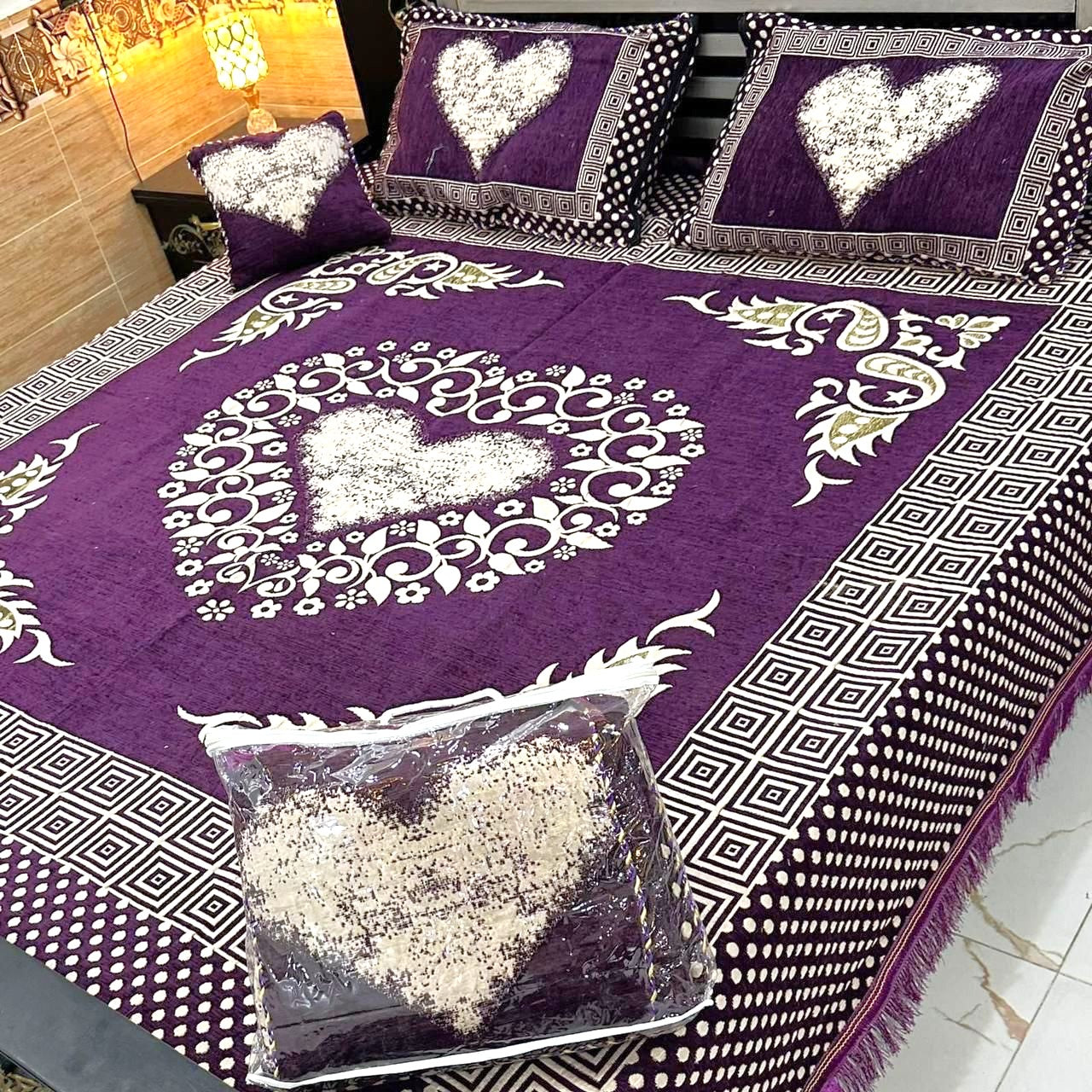 4PC Luxury Velvet Bedsheet Set - D17