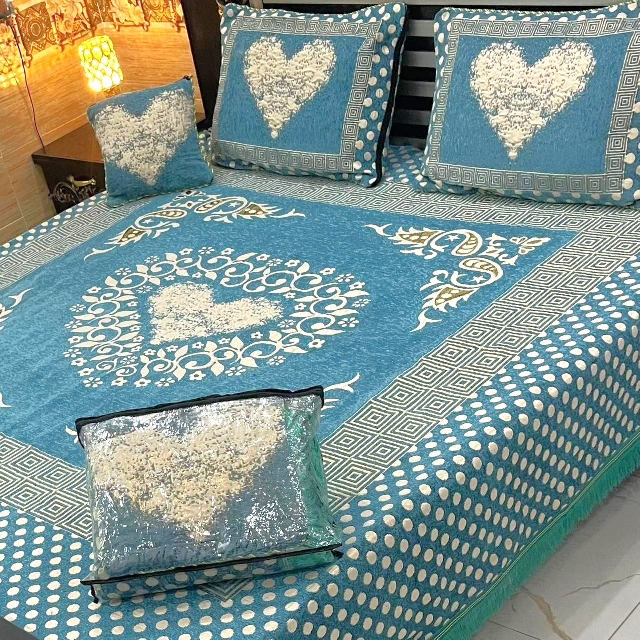 4PC Luxury Velvet Bedsheet Set - D21
