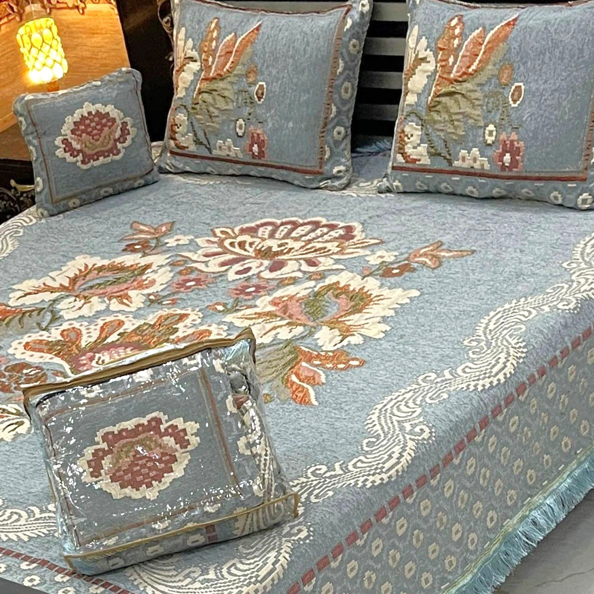 4PC Luxury Velvet Bedsheet Set - D28
