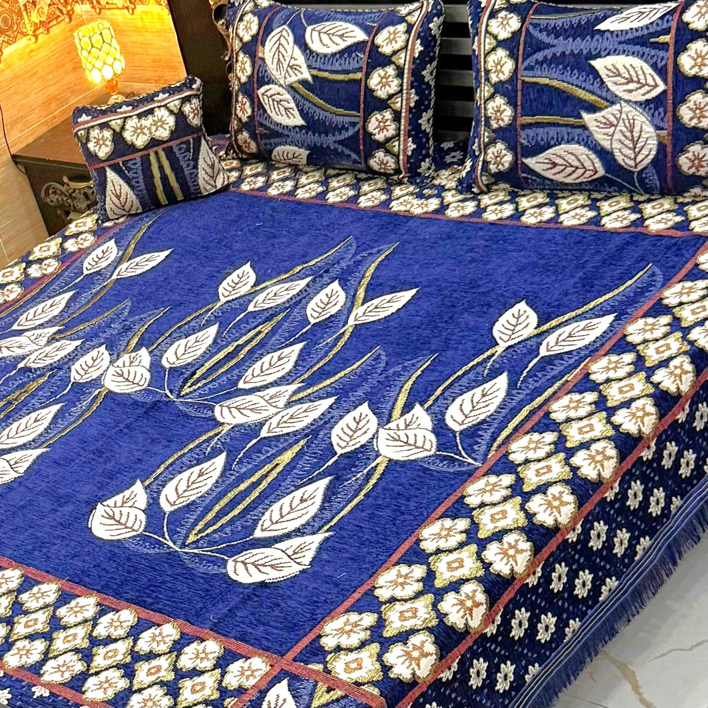 4PC Luxury Velvet Bedsheet Set - D42