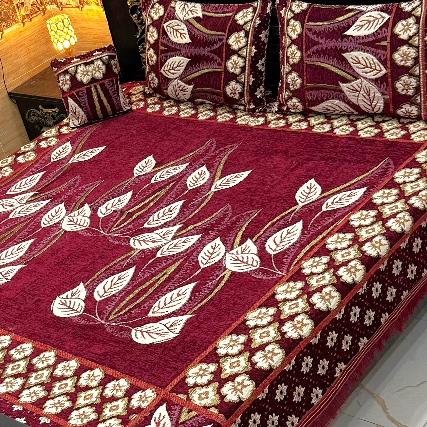 4PC Luxury Velvet Bedsheet Set - D43