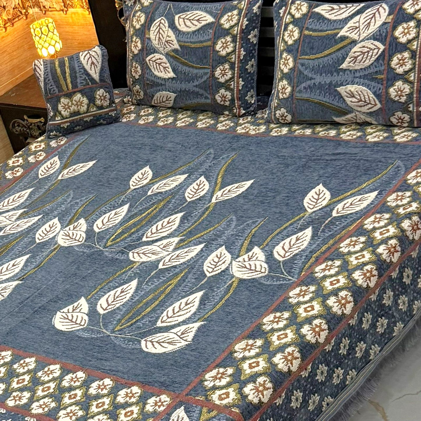 4PC Luxury Velvet Bedsheet Set - D46